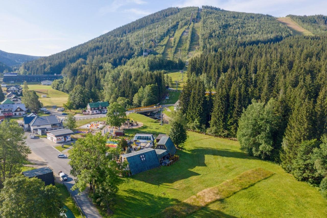 Hotel Skicentrum Harrachov Extérieur photo